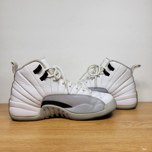 Nike Boys Air Jordan 12 510815-108 White Basketball Shoes Sneakers Size 4.5Y - Picture 7 of 9